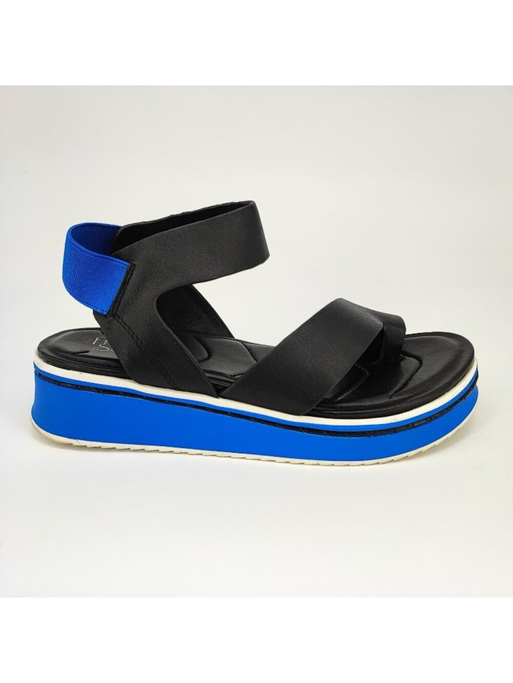 Franco Sarto Elliot Women’s 7M Black Leather Casual Strappy Sandals
